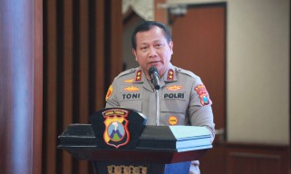 Kapolda Jatim Motivasi Tim Bola Volly Jadi Juara Satu di Turnamen Kapolri Cup 2023