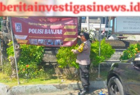 Polsek Kutsel Pasang Spanduk di Tempat Keramaian Sosialisasikan Polisi Banjar Hebat