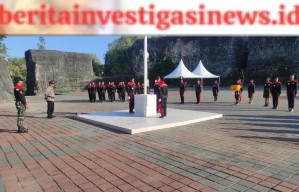 Polsek Kuta Selatan Latih Paskibra di GWK Jelang HUT RI ke-78