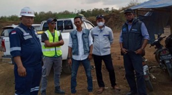 Humas PT. ADHI KARYA dan PT. SMB Turun Kelokasi Tambang Untuk Tepis Galian C Ilegal