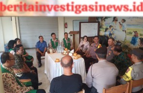 Gereja GKPB Efrata Buduk Kedatangan Minggu Kasih Kapolres AKBP Teguh Priyo Wasono