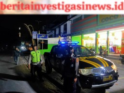 Cegah gangguan Kamtibmas malam hari, Polsek Kutsel gelar Blue Light Patrol