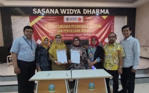 Penyuluhan Hukum dan Kerjasama FH Unitomo dengan SMK ketintang Surabaya