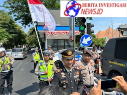 Detik-detik HUT RI ke 78 Di Simpang Empat Polisi Istimewa Surabaya