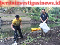 Kapolres Jembrana Pimpin Bhakti Bersih Sungai Ijo Gading Rangkaian HUT RI