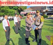 Ungkap Pencurian Emas, Kapolres Tabanan Beri Penghargaan Kepada Enam Personil Polsek Kerambitan