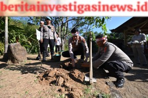 Bhakti Presisi Polri, Polres Buleleng Tanam Pohon Secara Serentak