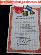 Menkumham RI Berikan Penghargaan Atas Inovasi Layanan Hukum dan HAM Desa di Provinsi Bali