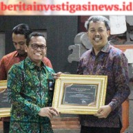 Kanwil DJPB Bali Berikan Penghargaan Terbaik Kedua kepada Kemenkumham Bali