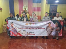 Polri Peduli Budaya Literasi, Polresta Sidoarjo Salurkan Buku Umat Budha
