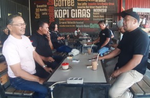 PSHT Ranting Benjeng dan Balongpanggang Ngopi Bersama Ketua Cabang IKSPI Gresik Selesaikan Konflik Secara Bijak