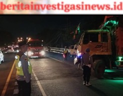 Blue Light Patrol Polsek Dentim Bantu Truk Keperosok di Selokan