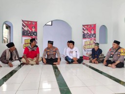 Jum'at Curhat Polres Nganjuk di Masjid Baitul Rohman Rejoso: Pendekatan Persuasif Ciptakan Kamtibmas yang Kondusif
