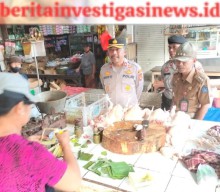 Cek Kestabilan Harga Sembako, Kapolsek dan Camat Abiansemal Blusukan ke Pasar