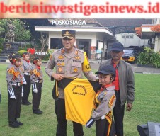 Kapolres Serahkan Sarana Kontak Kepada Polisi Cilik Polres Tabanan Tahun 2023