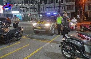Pelihara Kamtibmas, Polsek Kutsel Rutin Laksanakan Blue Light Patrol