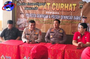 Gelar Jumat Curhat Polsek Denbar Jalin Kedekatan Bersama Karyawan Resto Cepat Saji