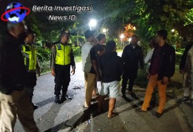 Polsek Denut Berpatroli Dengan Menyalakan Lampu Rotator Berwarna Biru