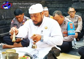 Memohon Kelancaran Pelaksanaan KTT AIS, Personil Polsek Kuta Laksanakan Doa Bersama
