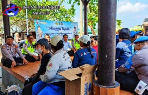 Program Minggu Kasih Polsek Kuta Hadir Dengarkan Keluhan Petugas Kebersihan