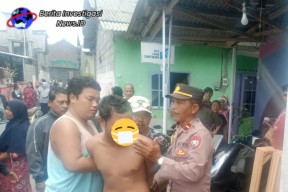 Bhabinkmatibmas Polsek Denbar Amankan Orang Stress Yang Mengamuk Buat Resah Warga