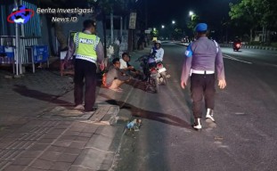 Blue Light Patrol: Polsek Dentim Kawal Keamanan Malam Hari