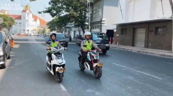 Tingkatkan Pelayanan Publik Polrestabes Surabaya Siapkan SPKLU PLN