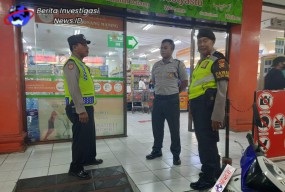 Hadir Ditengah Masyarakat, Bluelight Patrol Polsek Denbar Ciptakan Harkamtibmas Kondusif