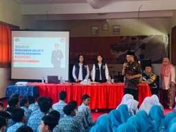 Sosialisasi Bahaya Narkoba di Kampung Tangguh di SMPN 56