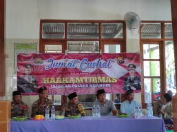 Jum'at Curhat : Polres Nganjuk Imbau Jamaah untuk Berperilaku Politik yang Sehat