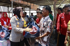 Jumat Curhat, Kapolres Pelabuhan Tanjung Perak Dengarkan Aspirasi Para Nelayan
