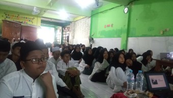 Penyuluhan Bahaya Narkoba di SMP Bachrul Ulum oleh Satgas Kampung Bebas Narkoba