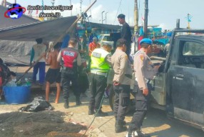 Personil Polsek Benoa Sambangi Warga Pada Saat Beraktifitas