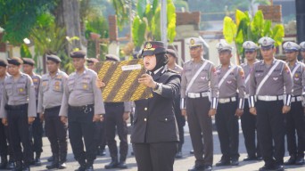Polrestabes Surabaya Gelar Upacara Hari Sumpah Pemuda 2023