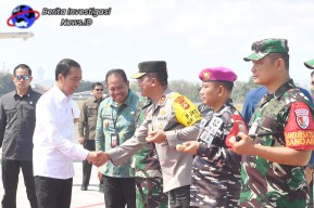 Kapolda Bali Sambut Kunker Presiden RI di Bandara Ngurah Rai