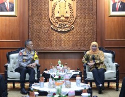 Kunjungi Gubernur Jawa Timur, Kapolda Jatim Siap Bersinergi Dukung Program Pemprov