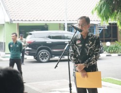 Wabup Sidoarjo Berangkatkan 5 Ribu Lebih Bantuan Barang Untuk Palestina