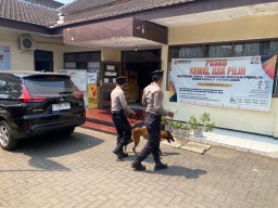 Jelang Pemilu 2024 Polres Malang Siagakan Personel di Kantor KPU