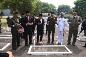 Peringati Hari Pahlawan, Bupati Sidoarjo Gus Muhdlor Ajak Berjuang Perangi Kebodohon dan Kemiskinan