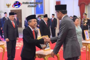 Presiden Jokowi Nobatkan Ida Dewa Agung Jambe Sebagai Pahlawan Nasional