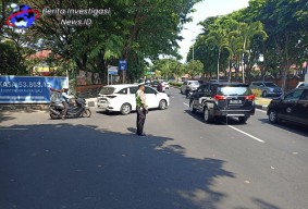 Peningkatan Arus Lalulintas Keluar Bandara, Personil Polres Bandara Antisipasi Beberapa Titik