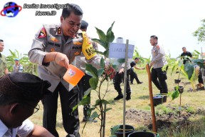 Jaga Bumi dari Perubahan Iklim, Polda Bali dan Jajaran Tanam 2.000 Bibit Pohon
