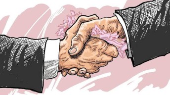 Diberitakan Lepas Pelaku Judi Bola, Kapolsek Gayungan : Tidak Terbukti Apa Harus Dipaksakan Ditahan