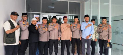 Silaturahmi Dengan Kaops NCS Polri, UAS Serukan Masyarakat Jaga Ketertiban Jelang Pemilu