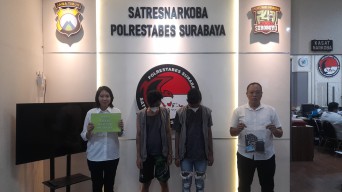 Dua Pemuda Kedapatan Barang Haram Berhasil Diamankan Satresnarkoba Polrestabes Surabaya