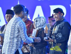 Sukses Kembangkan Warisan Budaya, Bupati Sumenep Kembali Raih Penghargaan