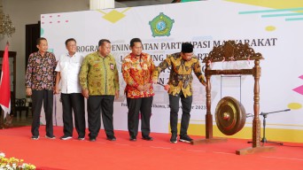 Gus Muhdlor Luncurkan Lomba Jimpitan Antar RT Berhadiah Ratusan Juta Rupiah