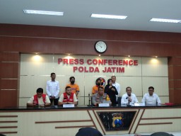 Polda Jatim Tangkap Sopir dan Kernet Sementara Bos Penimbun BBM Masih Berkeliaran