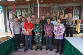 Danrem 163/WSA Bersama Forkopimda Kota Denpasar Melaksanakan Patroli tiga Pilar Sambut Natal 2023
