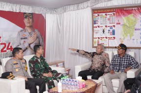 Kapolres Nganjuk Bersama Forkopimda Lakukan Cek Personel Pos Pengamanan Nataru 2024